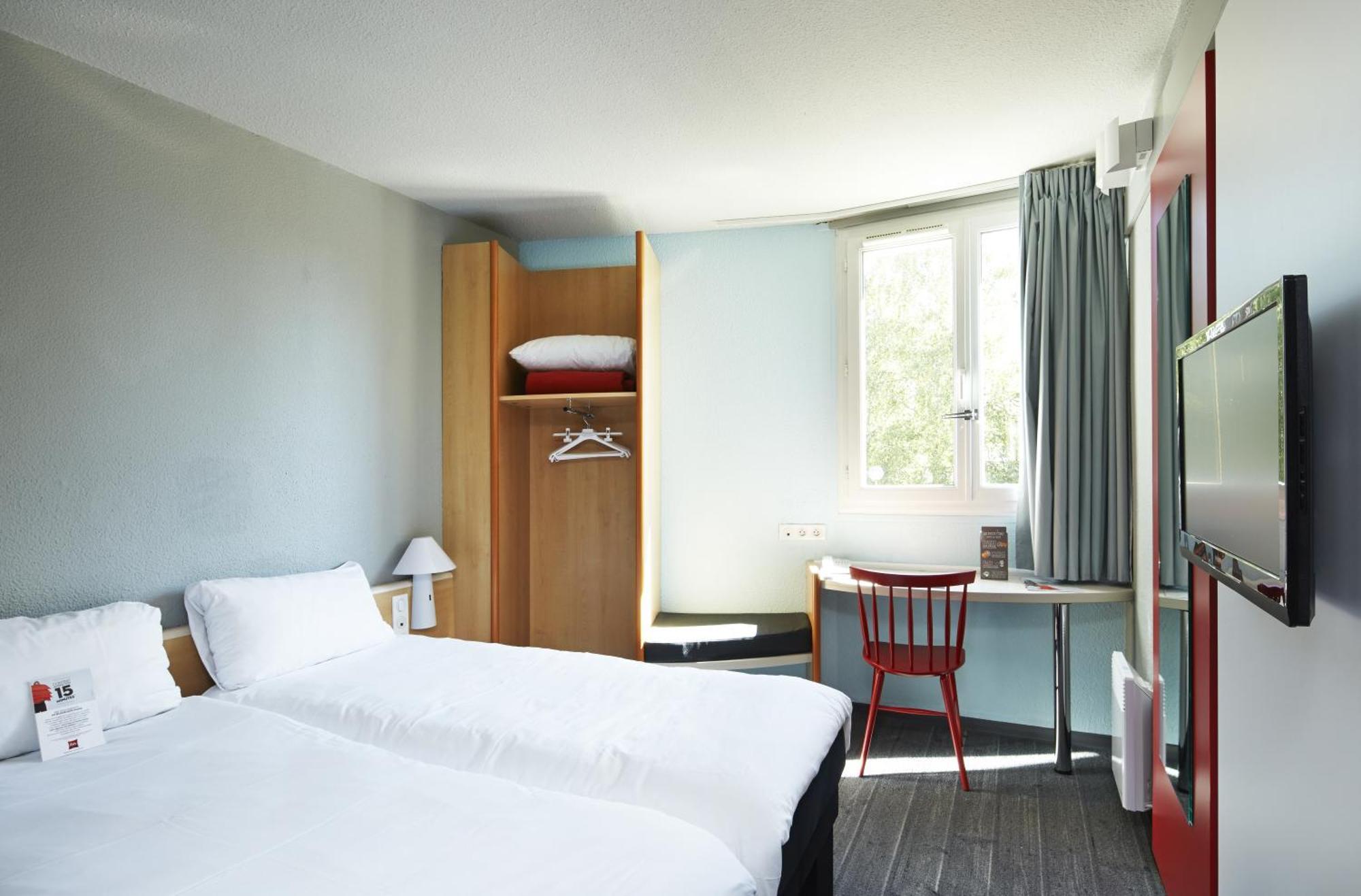Ibis Chartres Ouest Luce Hotell Rom bilde